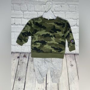 Champion - Boys - sweatsuit set camouflage green 12M
